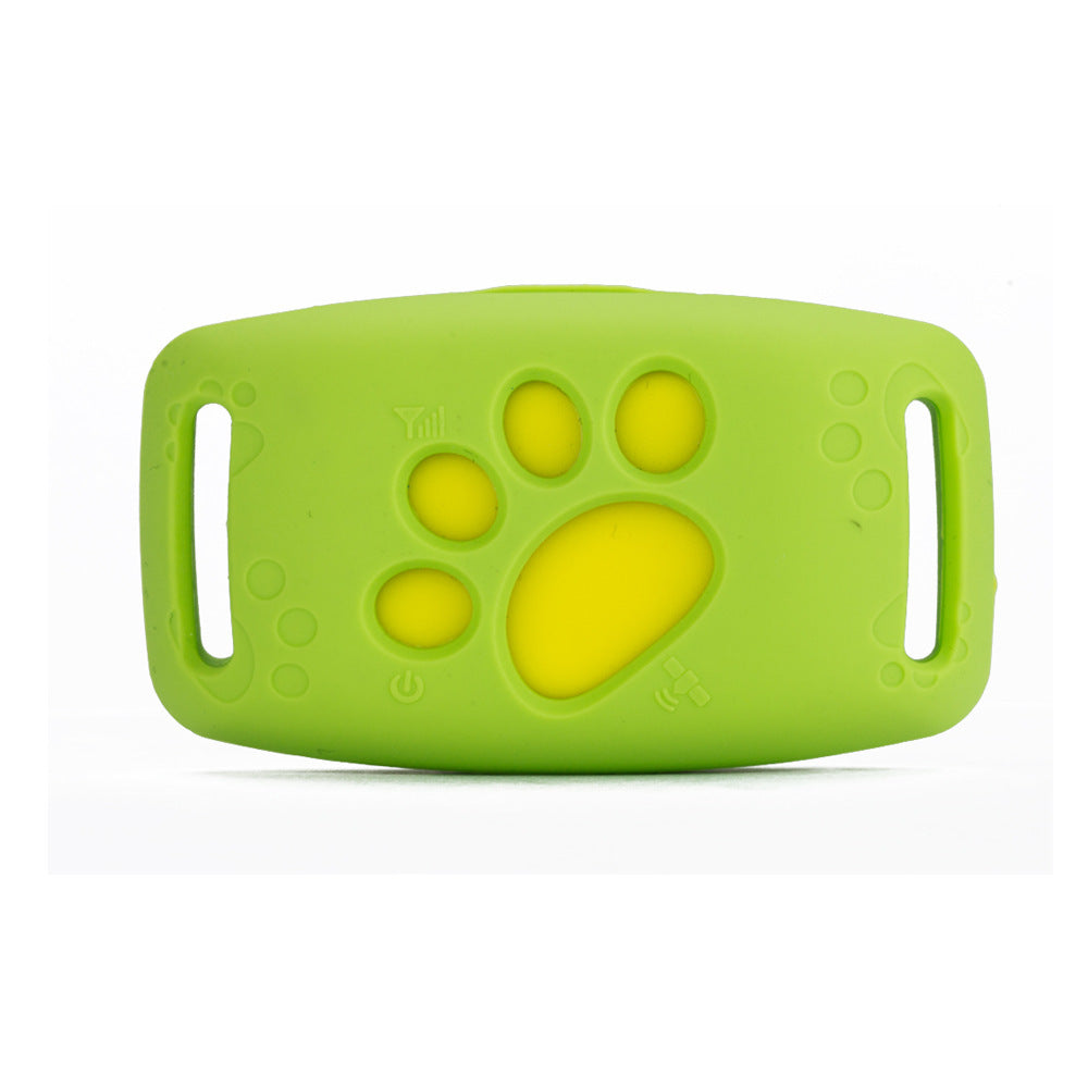 RenFan GPS pet tracker attached to a small dog’s collar, showing a compact device designed for pet location monitoring.