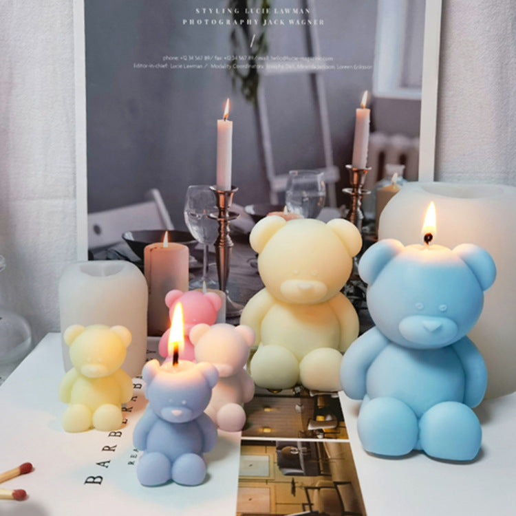 Aiyi Bear Aromatherapy Candle DIY silicone mold for handmade aromatherapy ornaments, flexible and detailed in design.