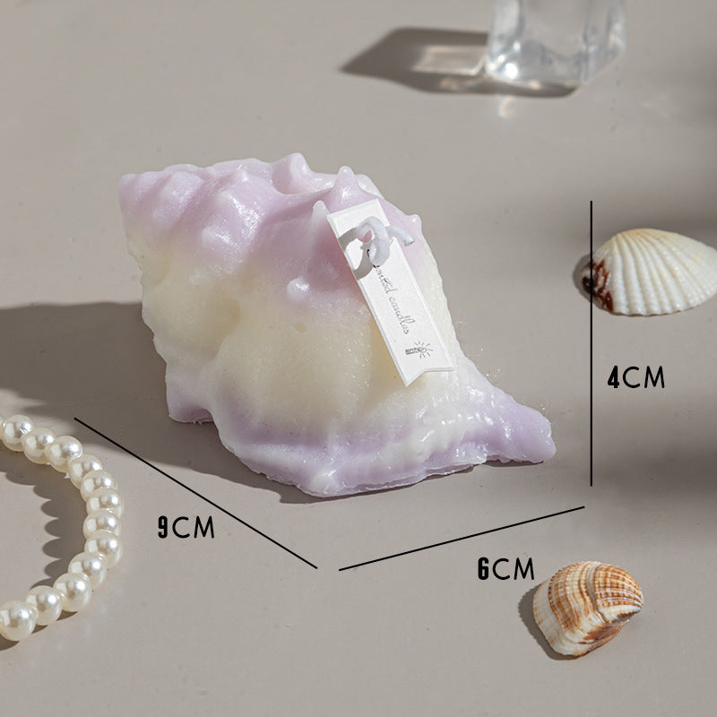 RenFan conch shell aromatherapy candle gift with a natural conch shell design and warm, inviting glow.