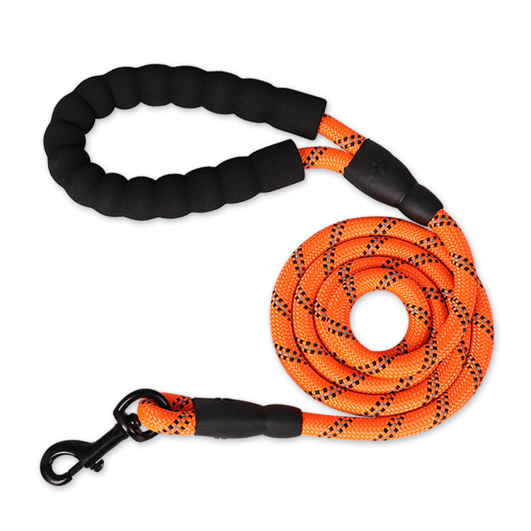 Reflective nylon dog leash from Aiqi, suitable for small to large dogs, featuring a sturdy rope for walking and training.