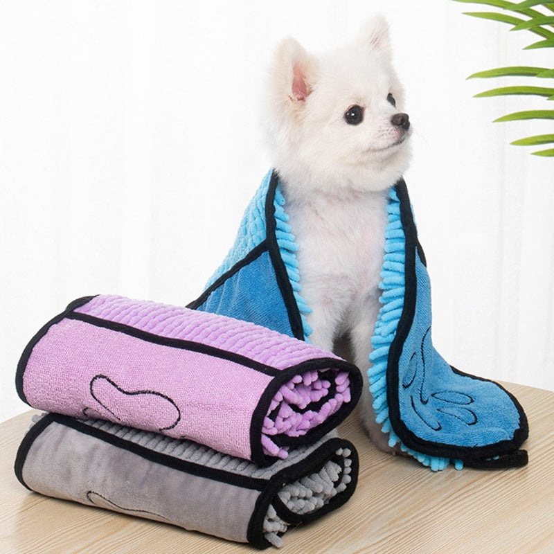 Jingqian pet microfiber dog and cat bath towels, super absorbent, quick-drying pet towels with soft, plush fabric for bathing pets.