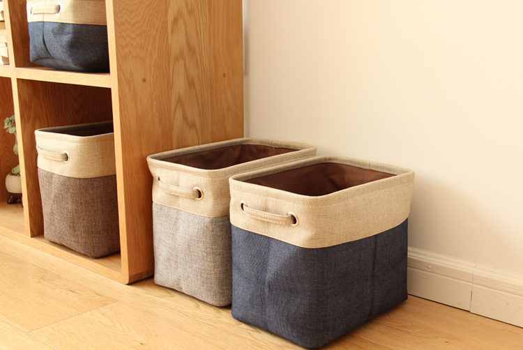 RenFan 家用收纳箱 storage box with lid, plastic storage container for organizing household items.