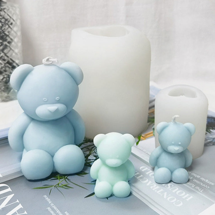 Aiyi Bear Aromatherapy Candle DIY silicone mold for handmade scented candle ornaments, flexible and durable for crafting.