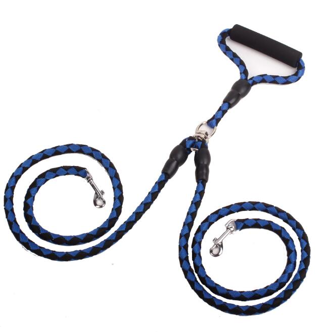 Jingqian double-ended traction rope for walking dogs, with two leashes and collar, pet supplies for secure dog control.