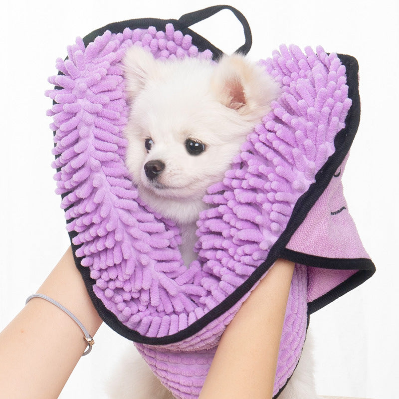 Super absorbent microfiber dog and cat bath towels from Jingqian, quick-drying pet towels for pets' grooming and drying.